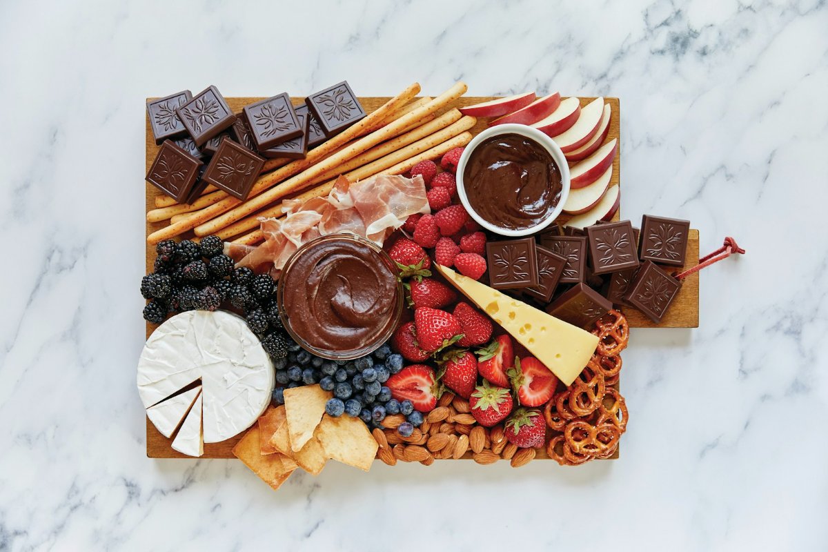 How to Host a Cozy Girls’ Night In (That Looks Way More Expensive Than It Was)